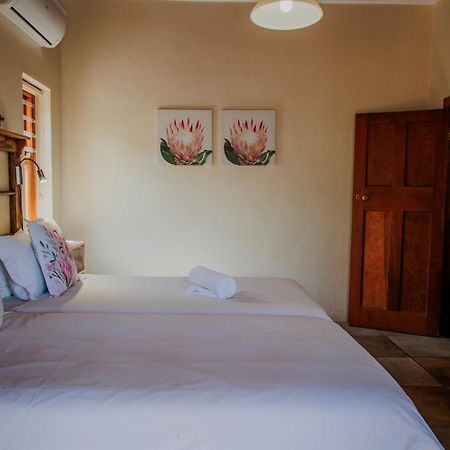 Aan De Heuvel Self-Catering Cottages Swellendam Exterior photo