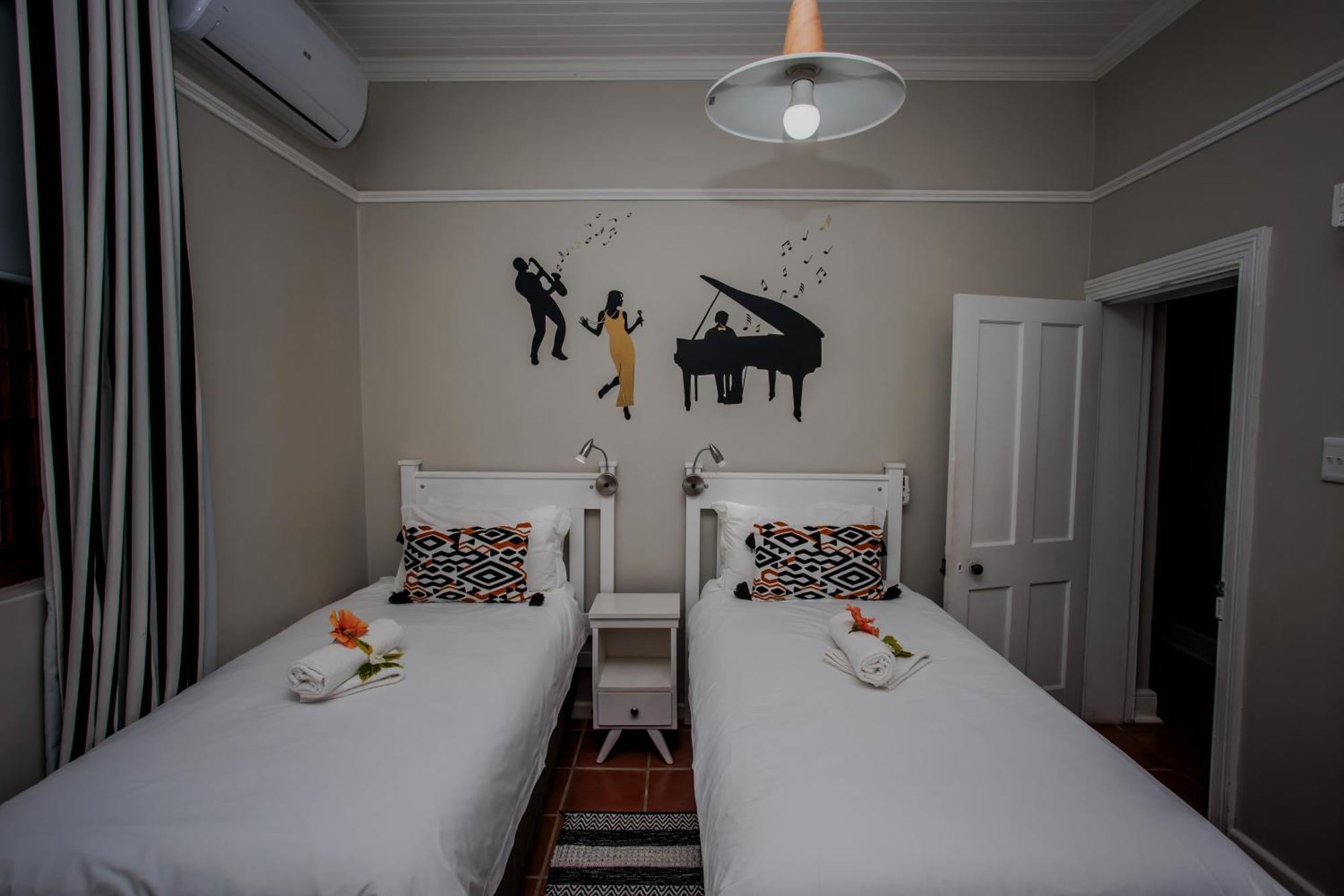 Aan De Heuvel Self-Catering Cottages Swellendam Exterior photo