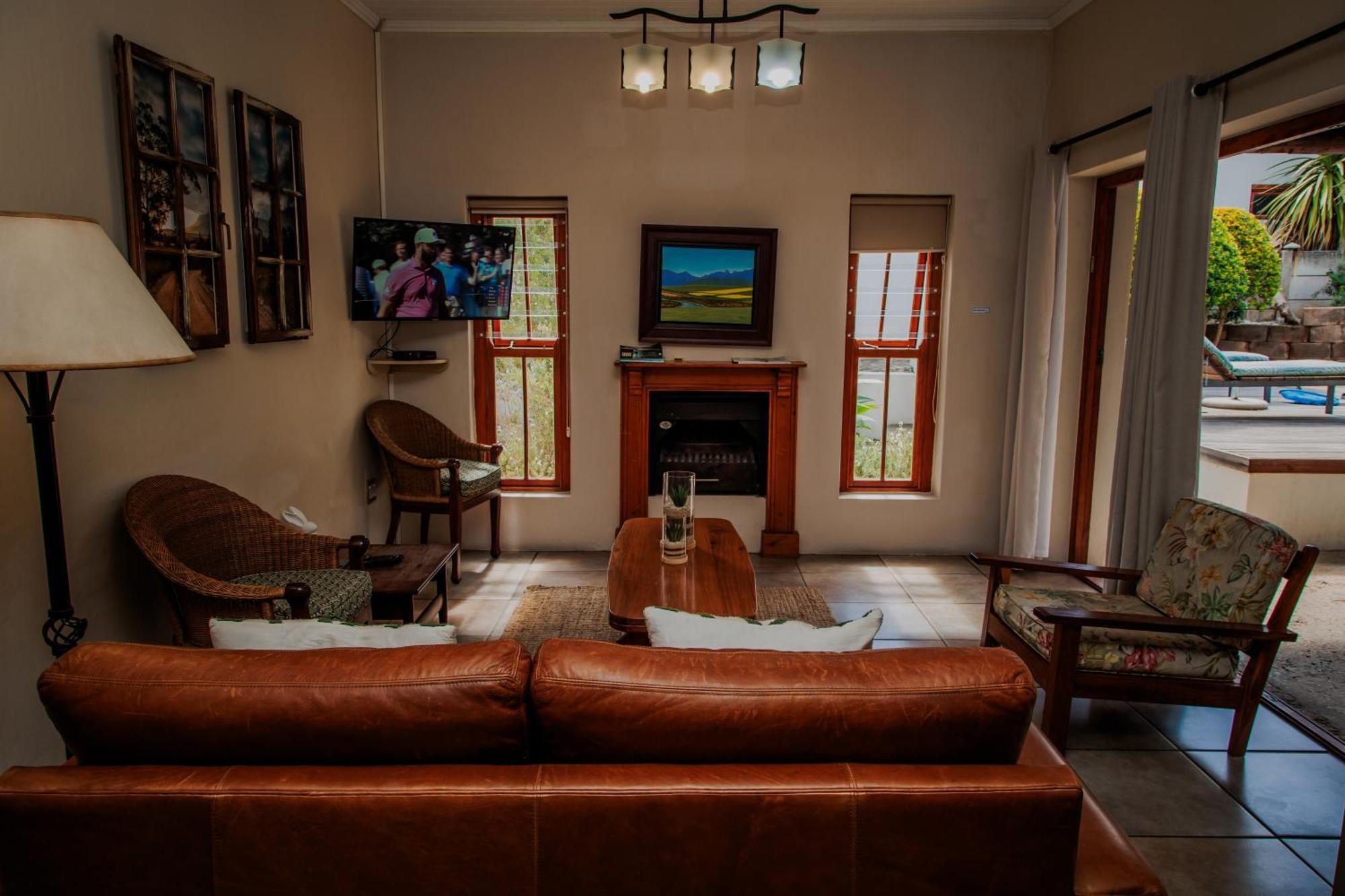 Aan De Heuvel Self-Catering Cottages Swellendam Exterior photo