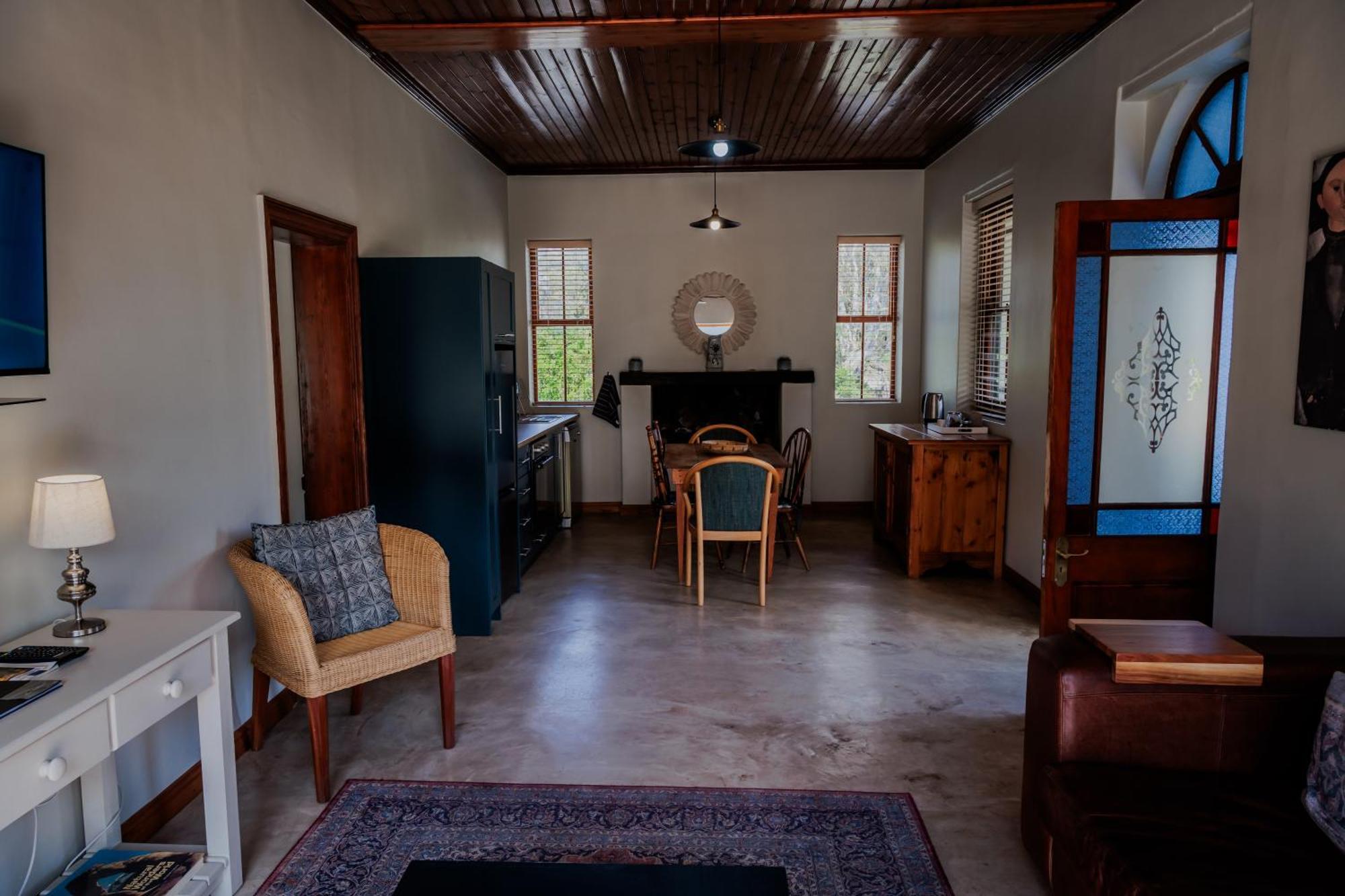 Aan De Heuvel Self-Catering Cottages Swellendam Exterior photo