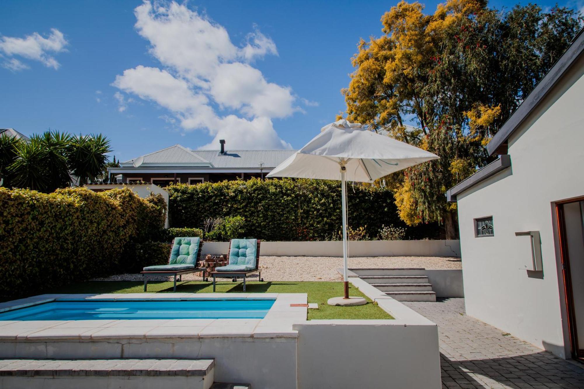 Aan De Heuvel Self-Catering Cottages Swellendam Exterior photo